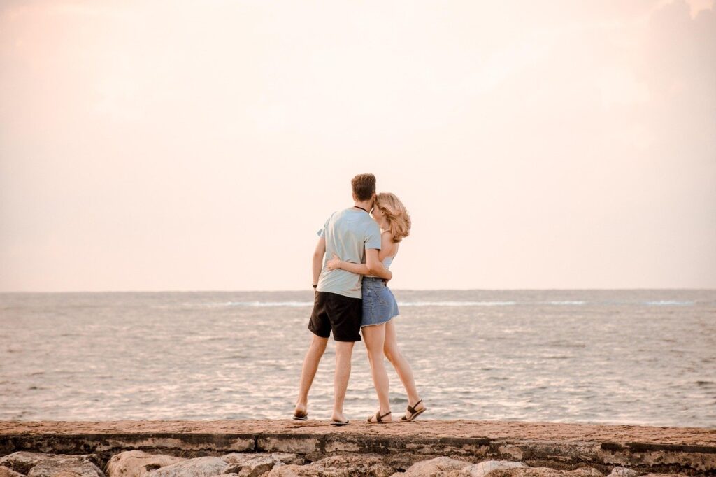 98 frases para ligar este verano con mujeres